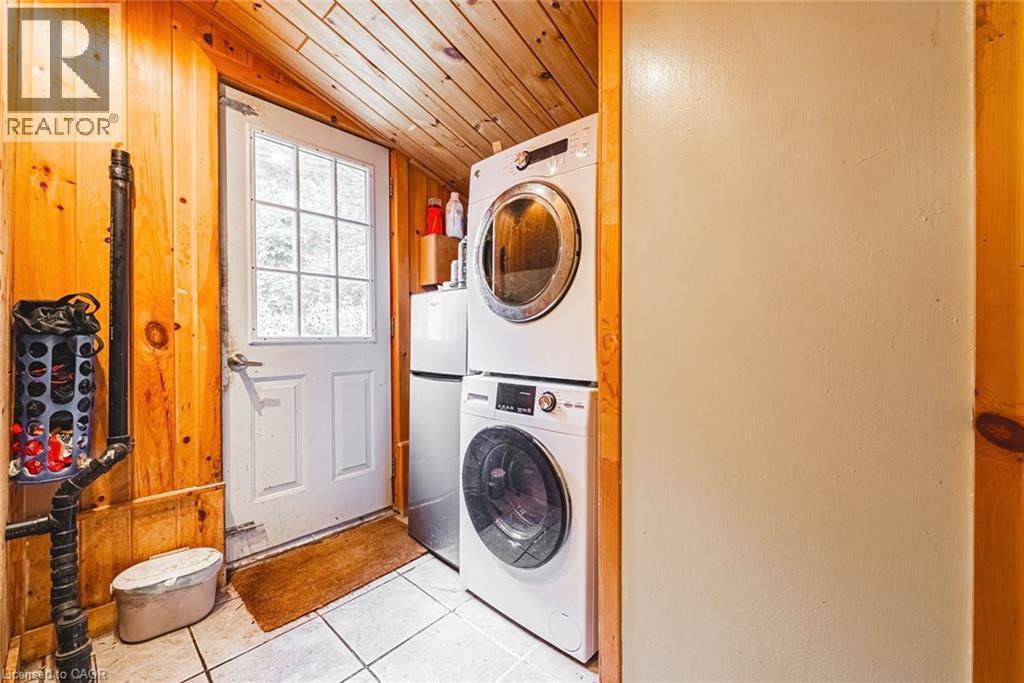 327 Campbell Avenue E, Halton, Ontario  L0P 1B0 - Photo 17 - 40768055