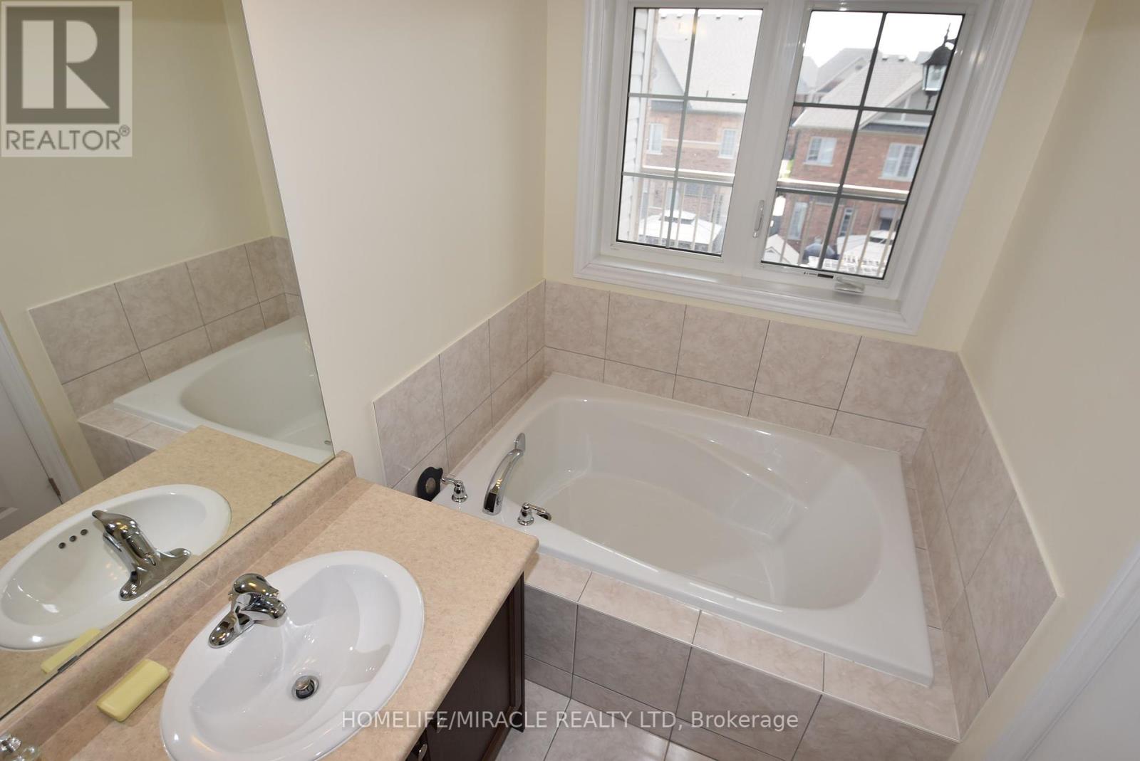 183 East's Corners Boulevard, Vaughan (Kleinburg), Ontario  L4H 3Z9 - Photo 19 - N12394796