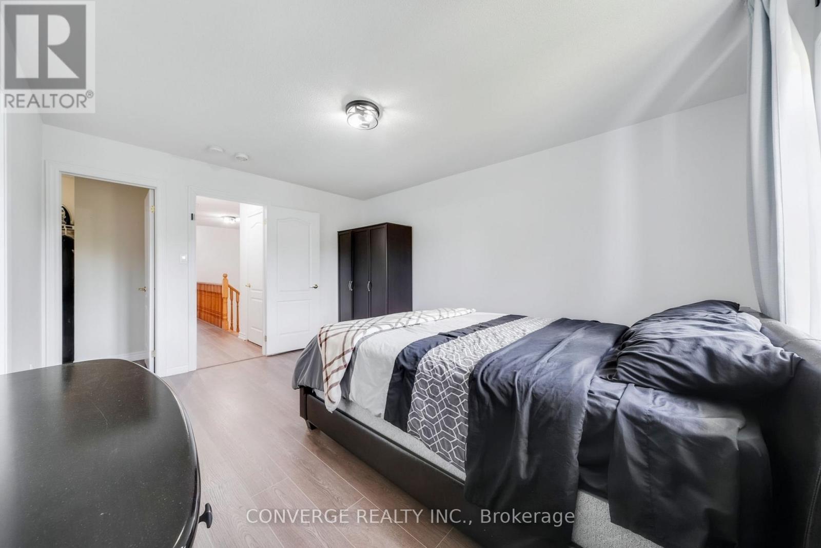 72 Greenwood Drive, Essa, Ontario  L0M 1B5 - Photo 18 - N12394835