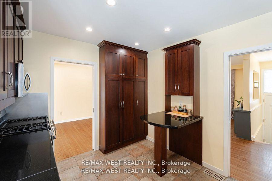 105 Shirley Avenue, Barrie (Sunnidale), Ontario  L4N 1N3 - Photo 10 - S12394834
