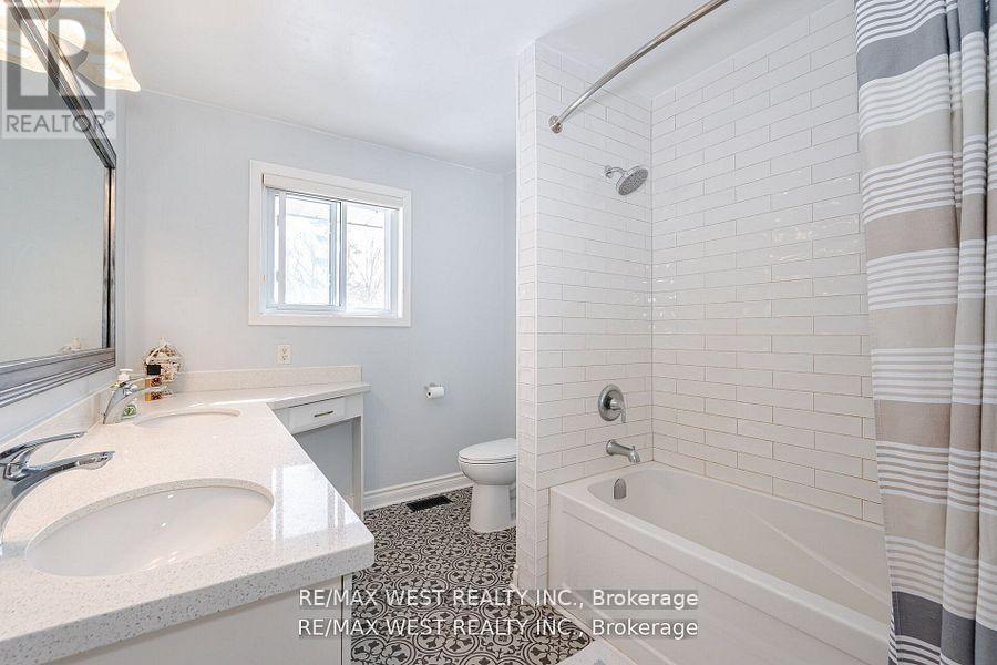 105 Shirley Avenue, Barrie (Sunnidale), Ontario  L4N 1N3 - Photo 18 - S12394834