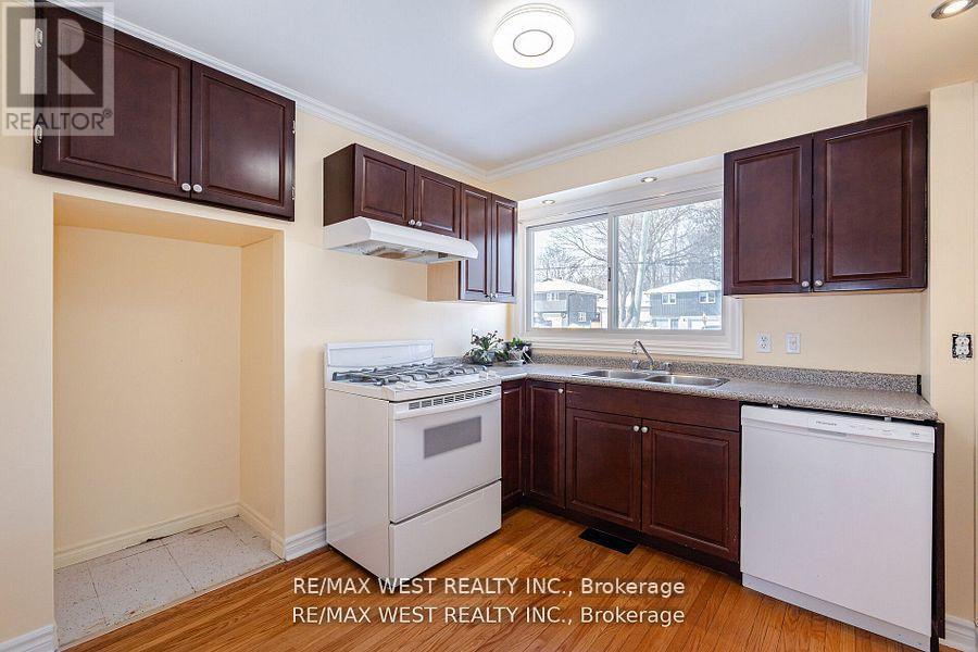 105 Shirley Avenue, Barrie (Sunnidale), Ontario  L4N 1N3 - Photo 22 - S12394834