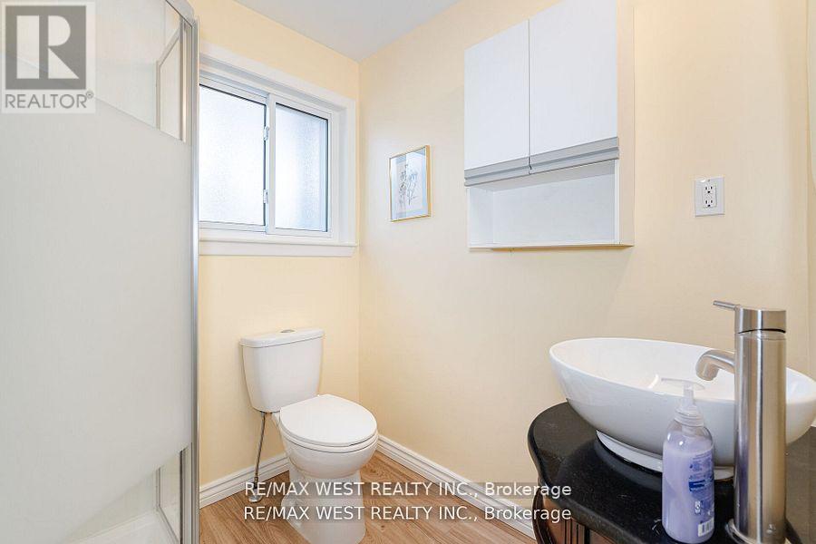 105 Shirley Avenue, Barrie (Sunnidale), Ontario  L4N 1N3 - Photo 25 - S12394834