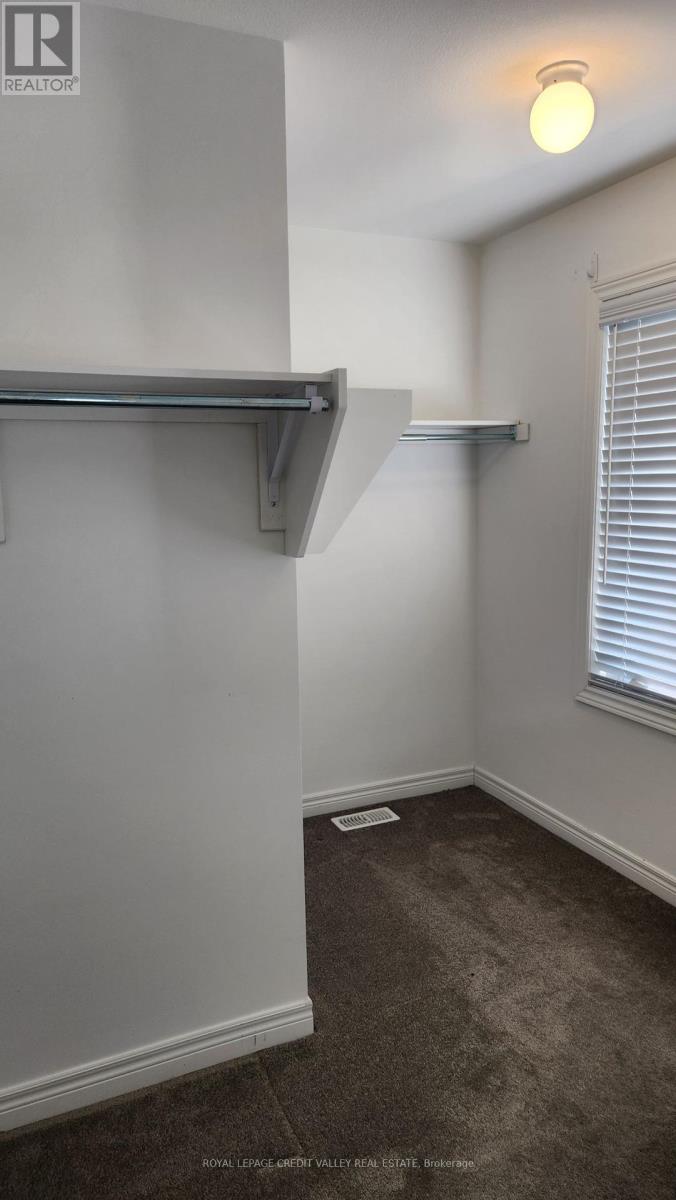 4 Sycamore Street, Welland, Ontario  L3C 0H8 - Photo 22 - X12387015