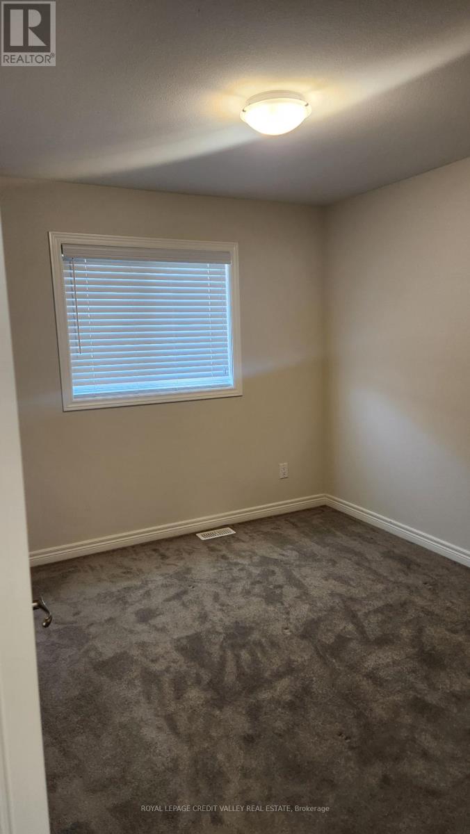 4 Sycamore Street, Welland, Ontario  L3C 0H8 - Photo 28 - X12387015