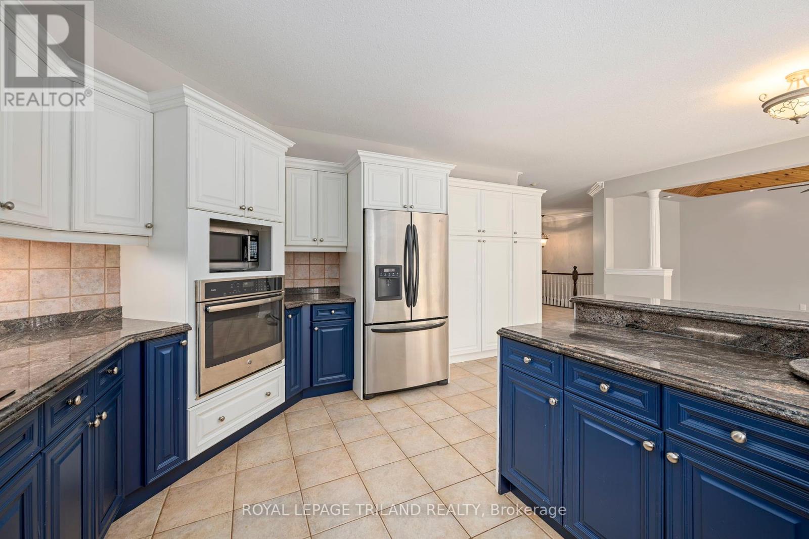 1 - 537 Crestwood Drive, London South, Ontario  N6K 1Y1 - Photo 9 - X12339602