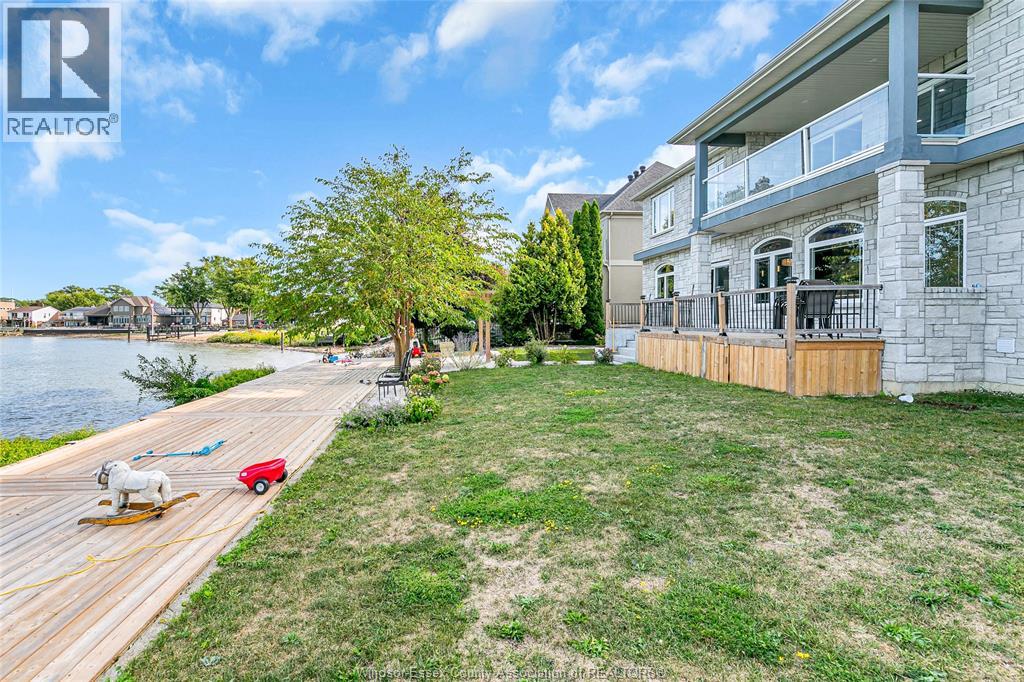 300 Shoreview Circle, Windsor, Ontario  N8P 1M7 - Photo 43 - 25023018
