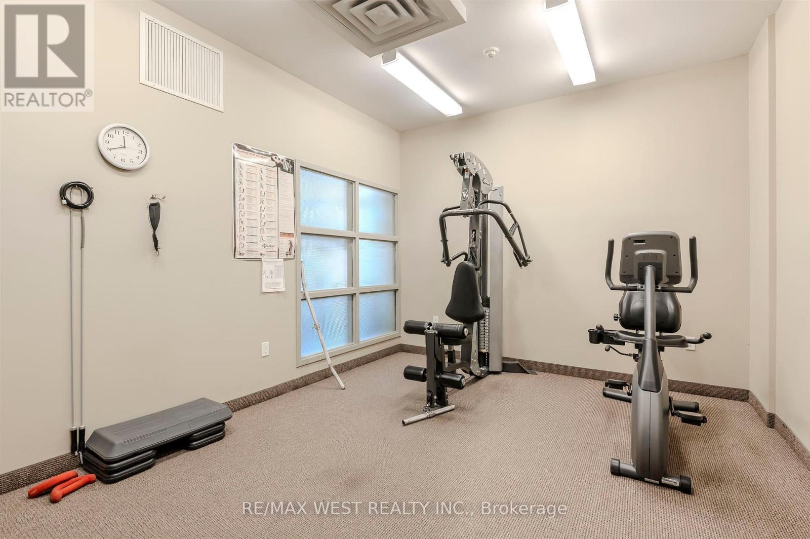 28 - 9 Pine Street, Toronto, Ontario  M9N 0A6 - Photo 39 - W12394775