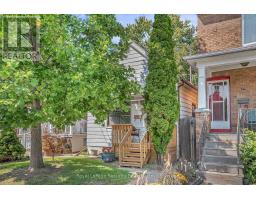 14 MORLAND ROAD, Toronto, Ontario