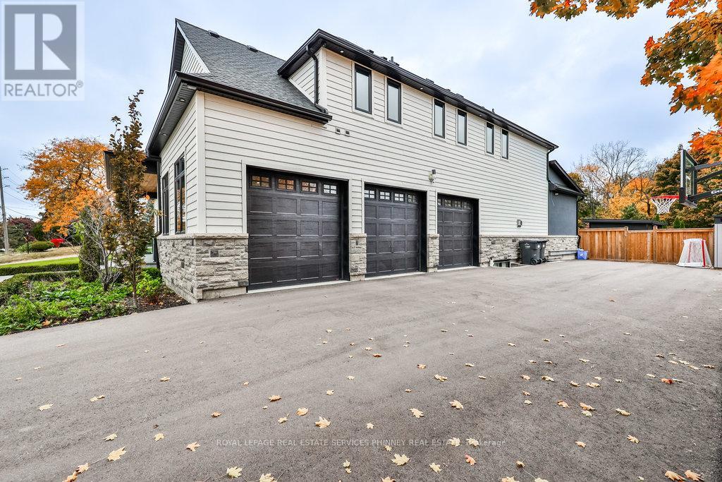 57 Joymar Drive, Mississauga, Ontario  L5M 1G1 - Photo 4 - W12394877