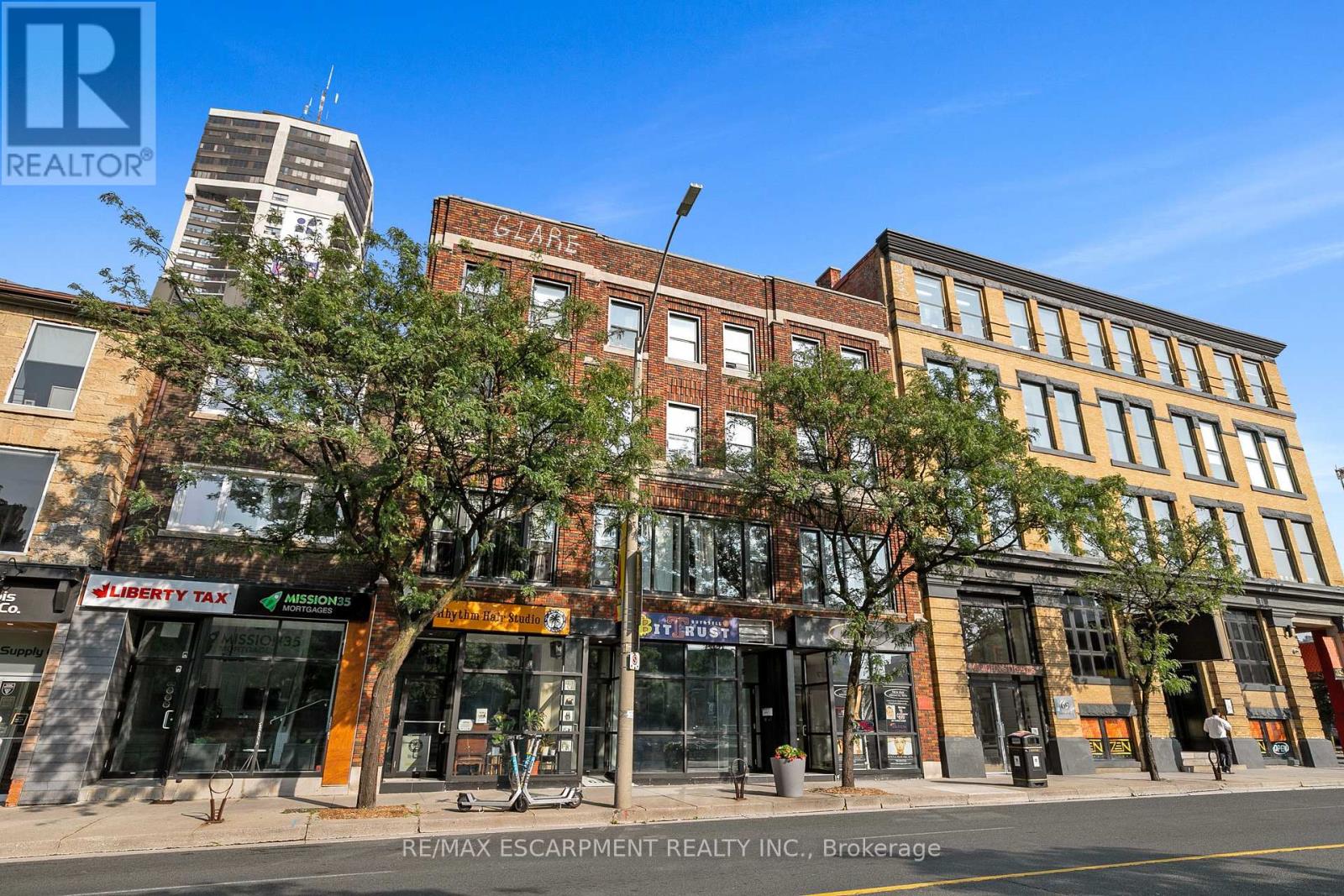 302 - 63 John Street S, Hamilton, Ontario  L8N 2B9 - Photo 2 - X12394794