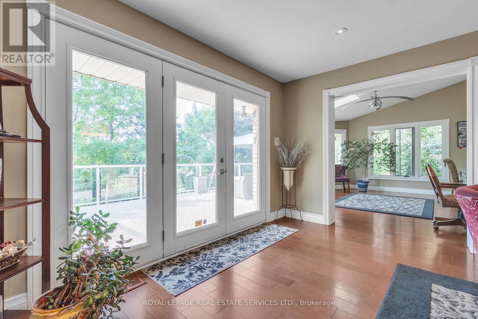 59 Elodia Court, Hamilton, Ontario  L9C 7R2 - Photo 14 - X12394836