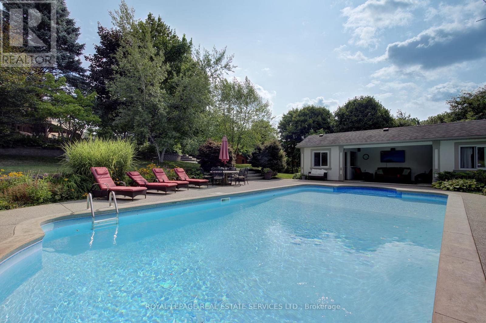 59 Elodia Court, Hamilton, Ontario  L9C 7R2 - Photo 41 - X12394836