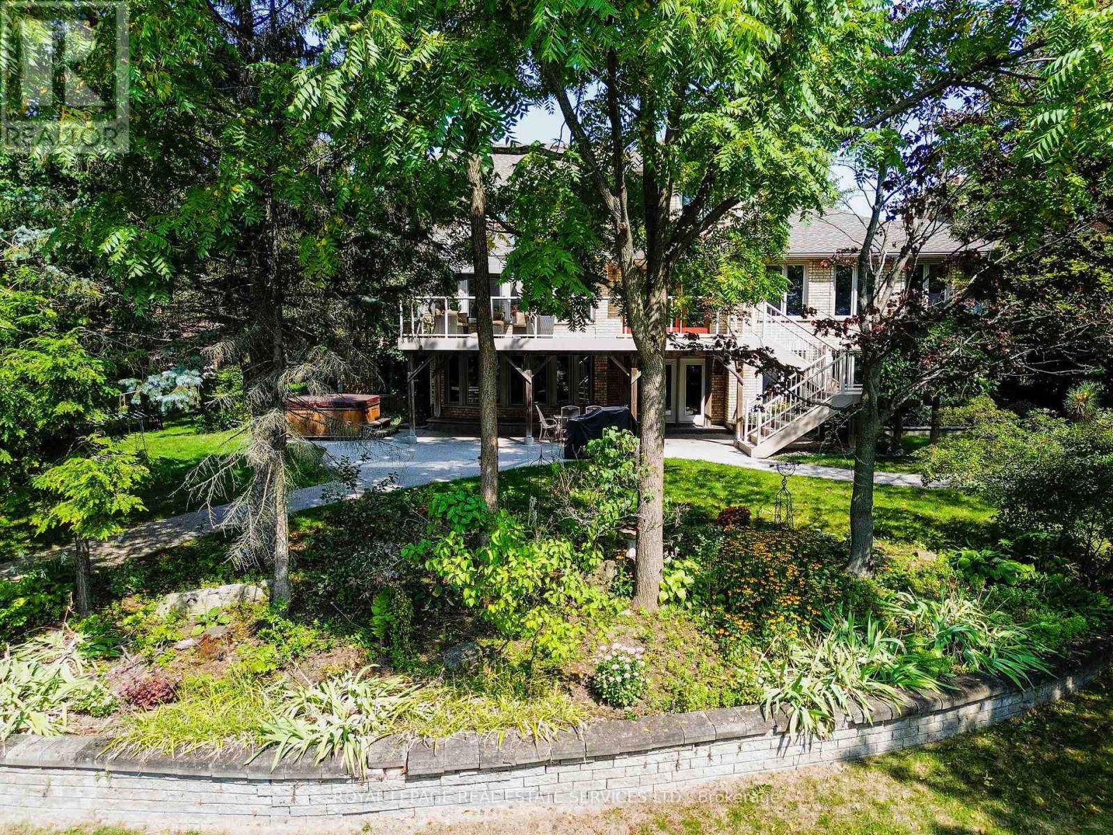 59 Elodia Court, Hamilton, Ontario  L9C 7R2 - Photo 48 - X12394836