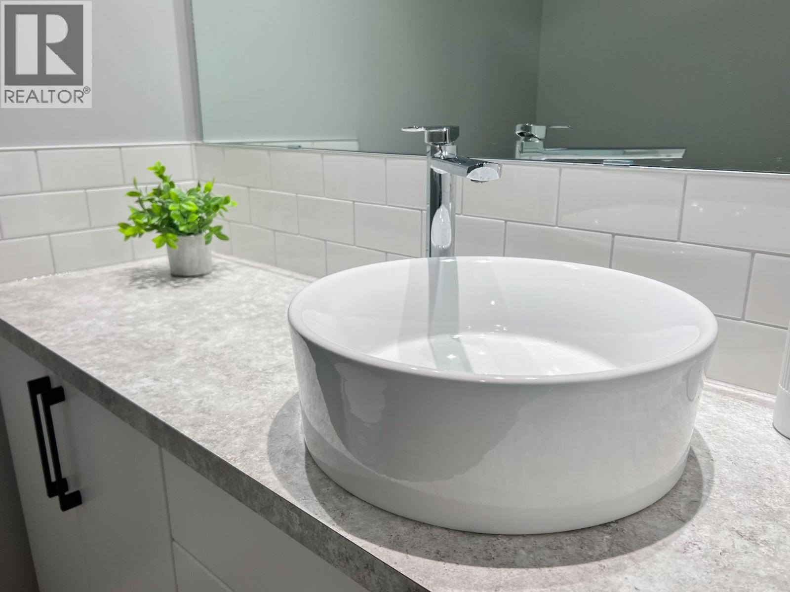 1560 Bay Avenue, Trail, British Columbia  V1R 4B3 - Photo 52 - 10354121
