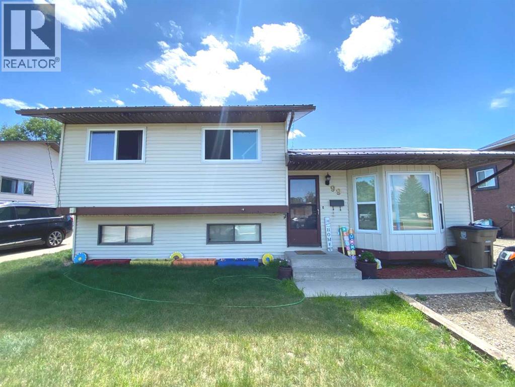 Property at 99 Wildrose Avenue W image 1