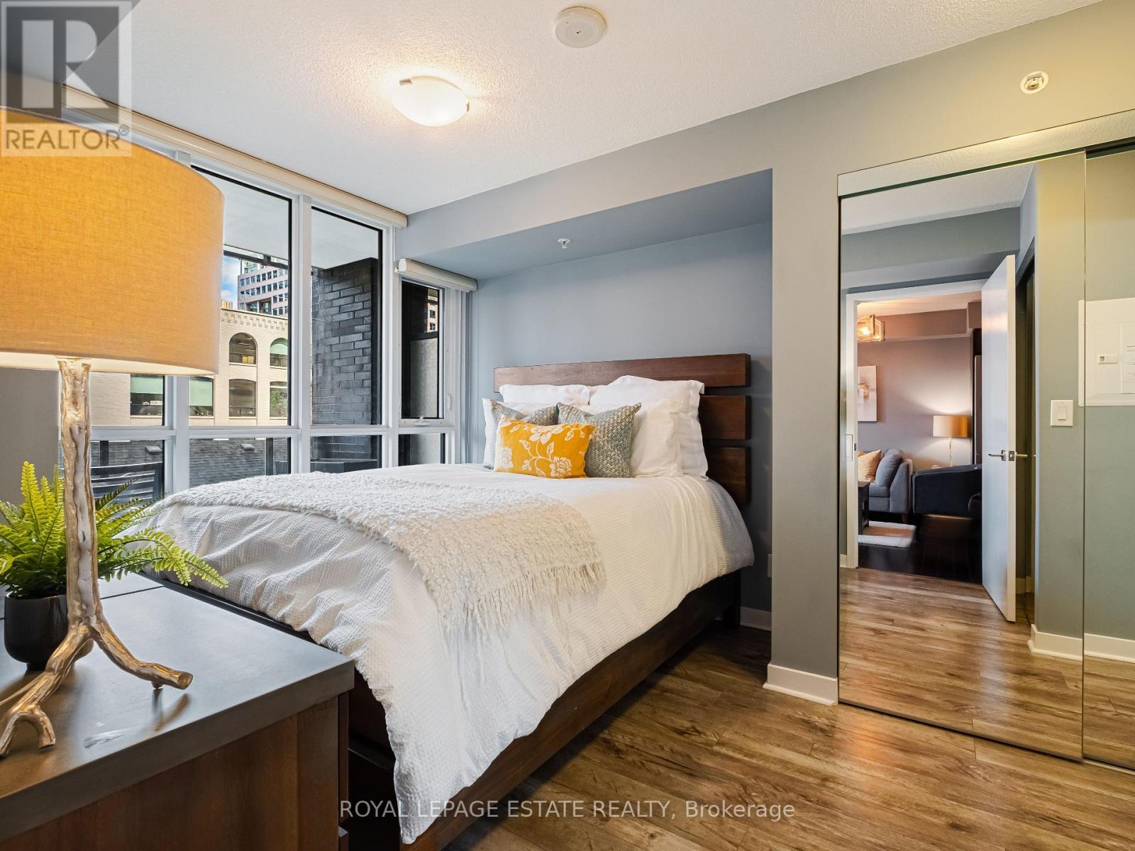 313 - 295 Adelaide Street W, Toronto (Waterfront Communities), Ontario  M5V 0L4 - Photo 14 - C12394957