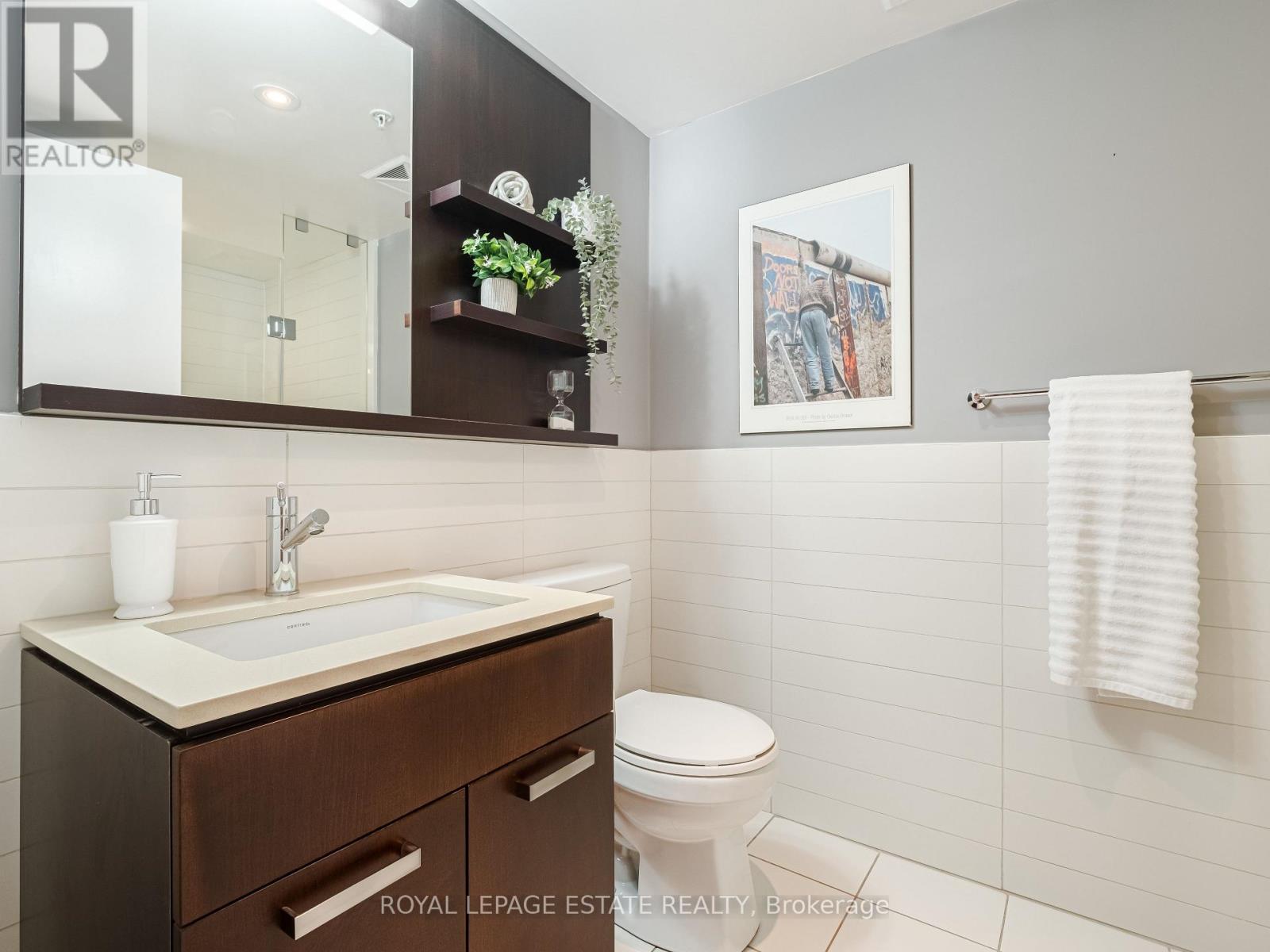 313 - 295 Adelaide Street W, Toronto (Waterfront Communities), Ontario  M5V 0L4 - Photo 25 - C12394957