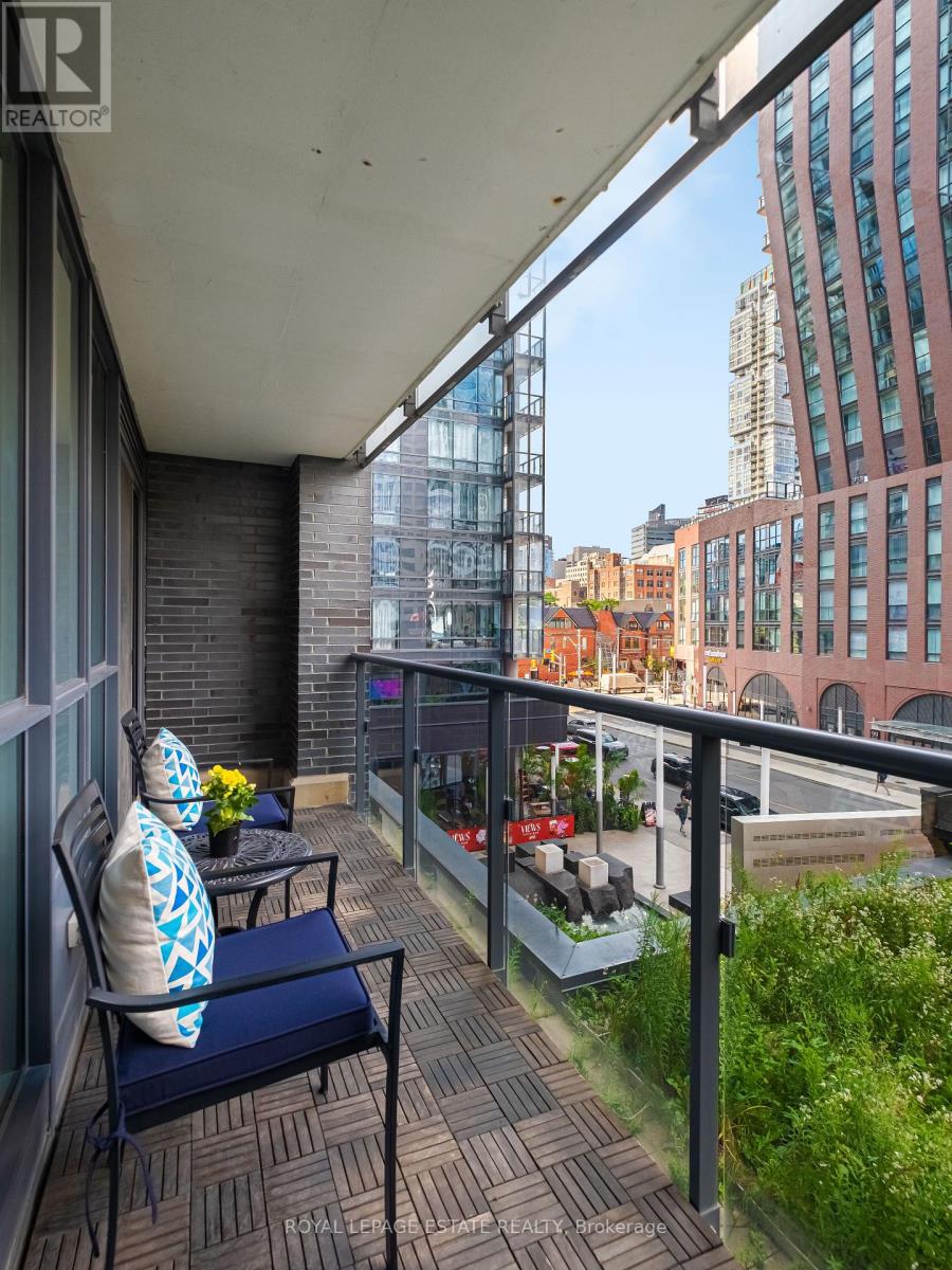 313 - 295 Adelaide Street W, Toronto (Waterfront Communities), Ontario  M5V 0L4 - Photo 4 - C12394957