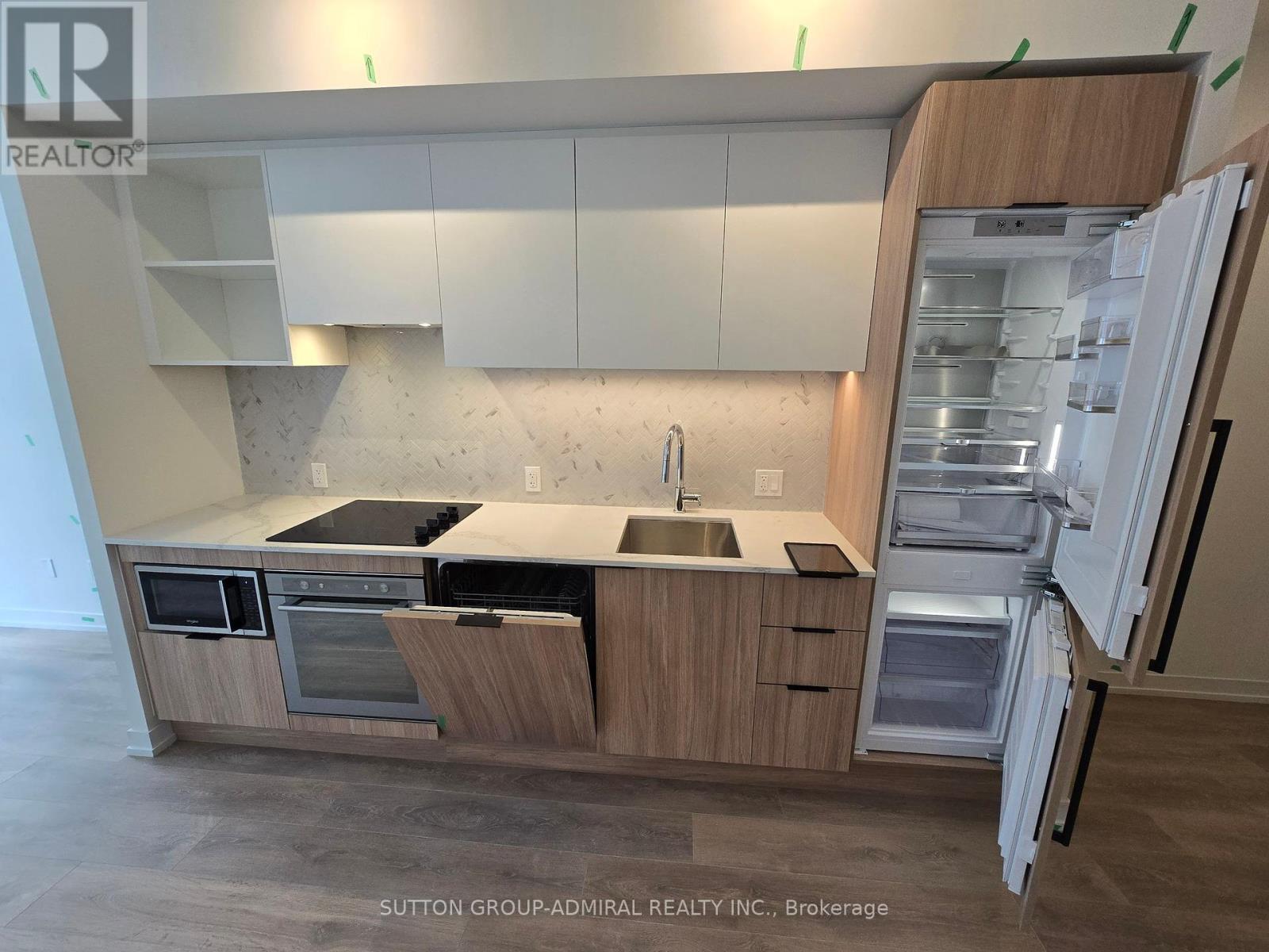 82 Dalhousie Street, Toronto, Ontario  M5B 0C5 - Photo 3 - C12394959