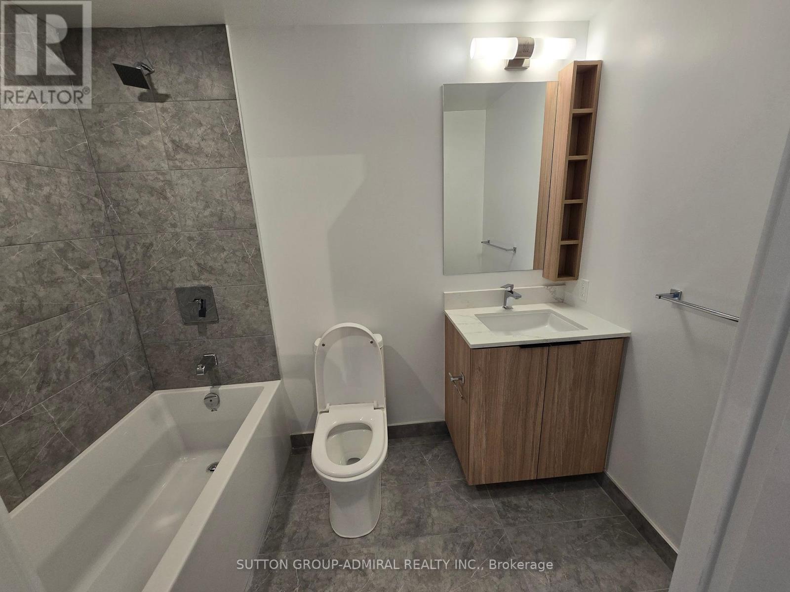 82 Dalhousie Street, Toronto, Ontario  M5B 0C5 - Photo 5 - C12394959