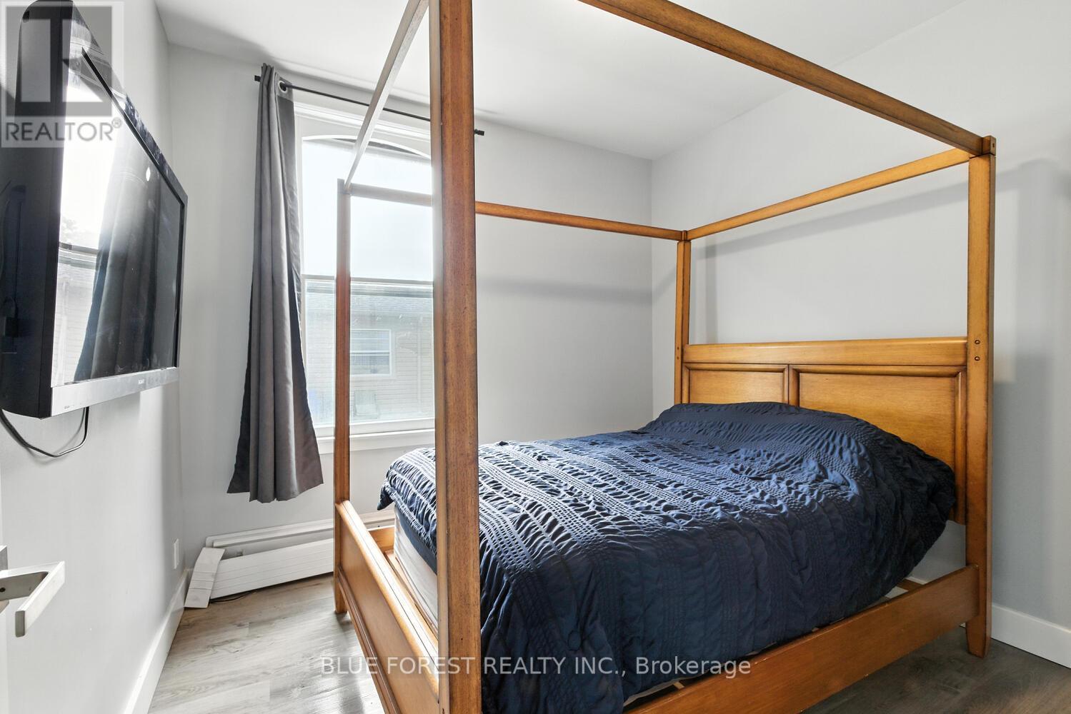 358 Simcoe Street, London East (East K), Ontario  N6B 1J7 - Photo 20 - X12395053