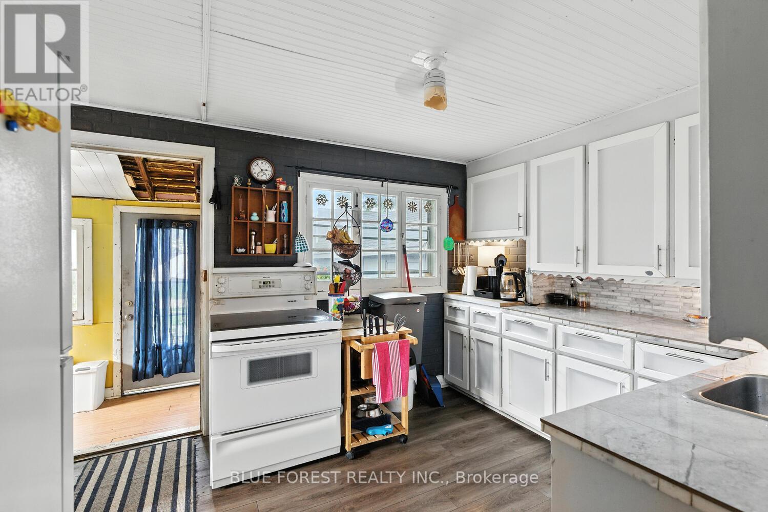 358 Simcoe Street, London East (East K), Ontario  N6B 1J7 - Photo 31 - X12395053