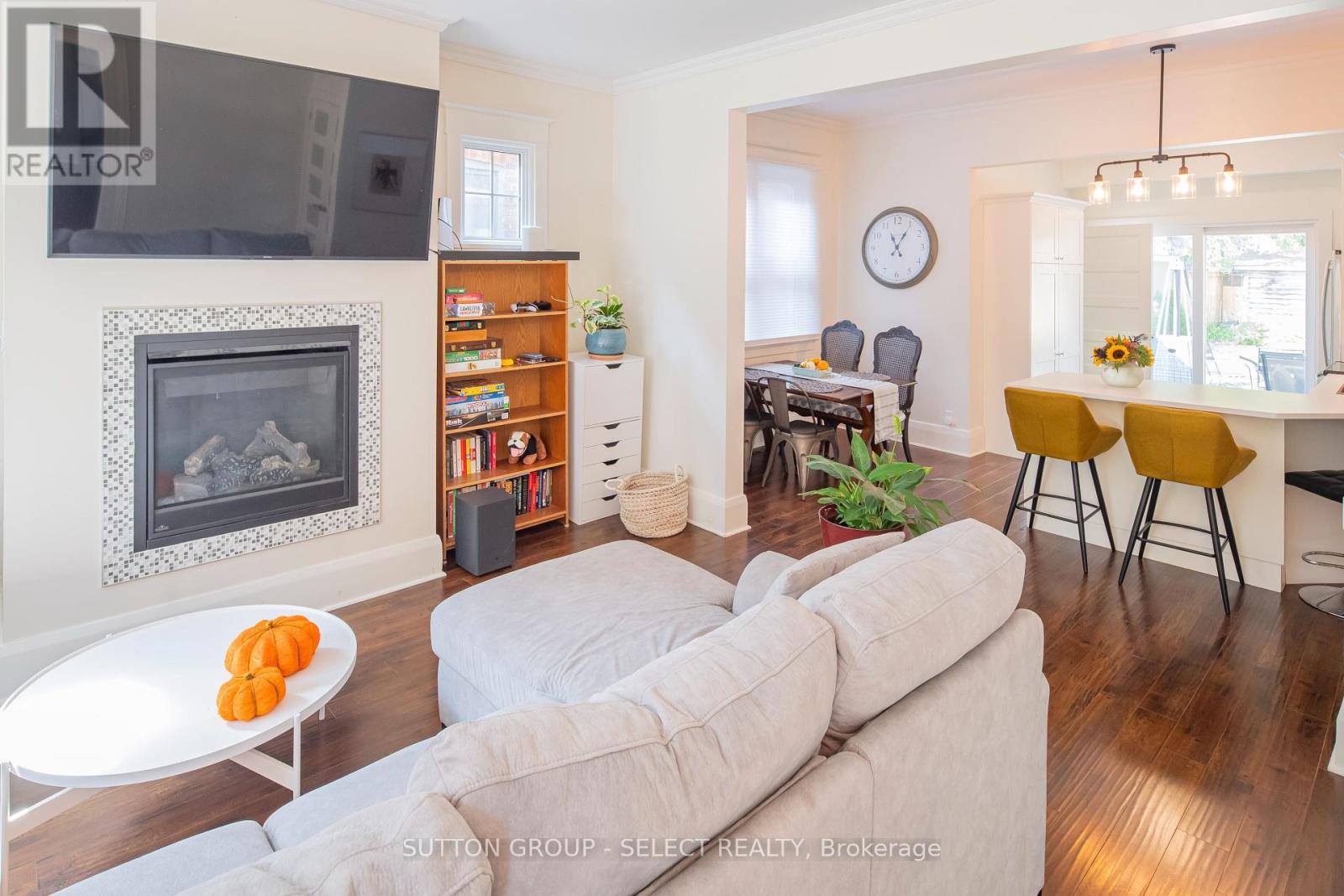 871 Colborne Street, London East, Ontario  N6A 4A1 - Photo 6 - X12395071