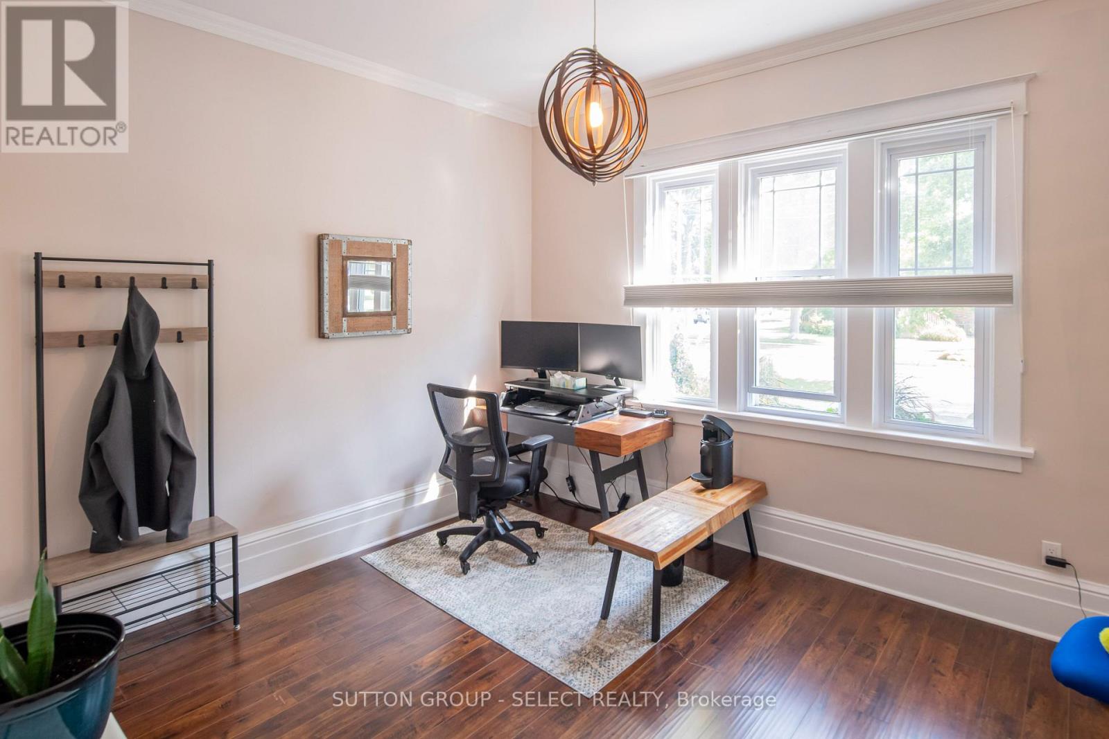 871 Colborne Street, London East, Ontario  N6A 4A1 - Photo 8 - X12395071