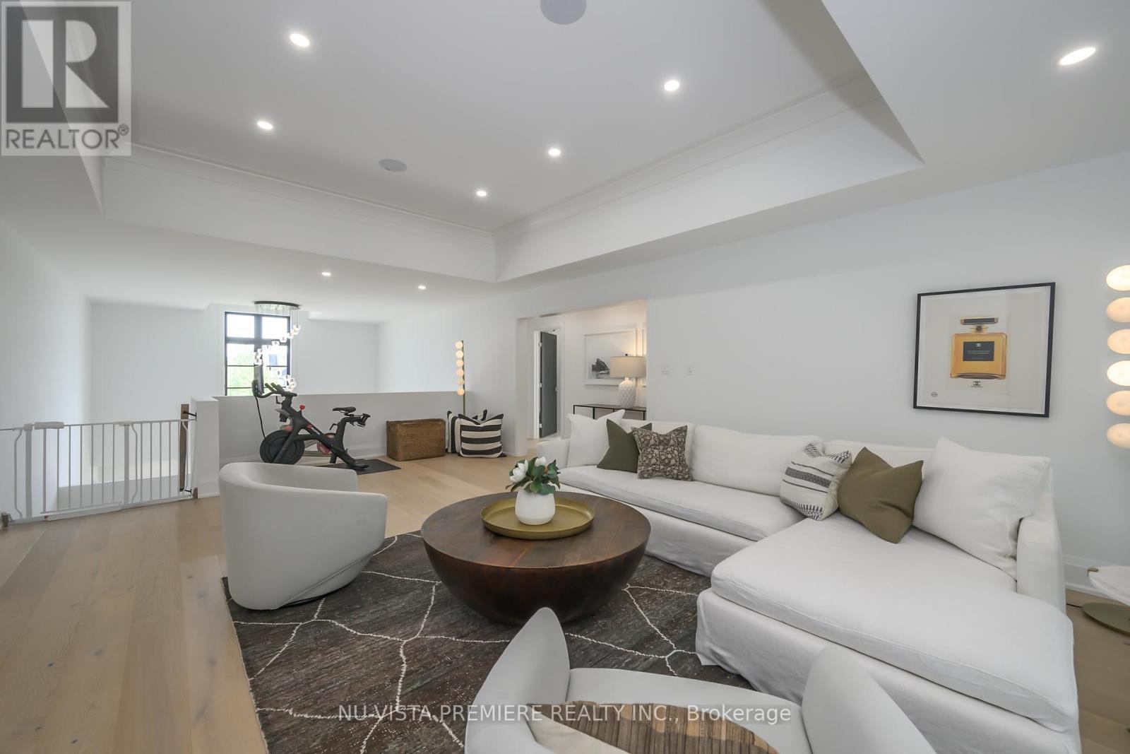 7501 Silver Creek Crescent, London South (South V), Ontario  N6P 0A1 - Photo 38 - X12395114