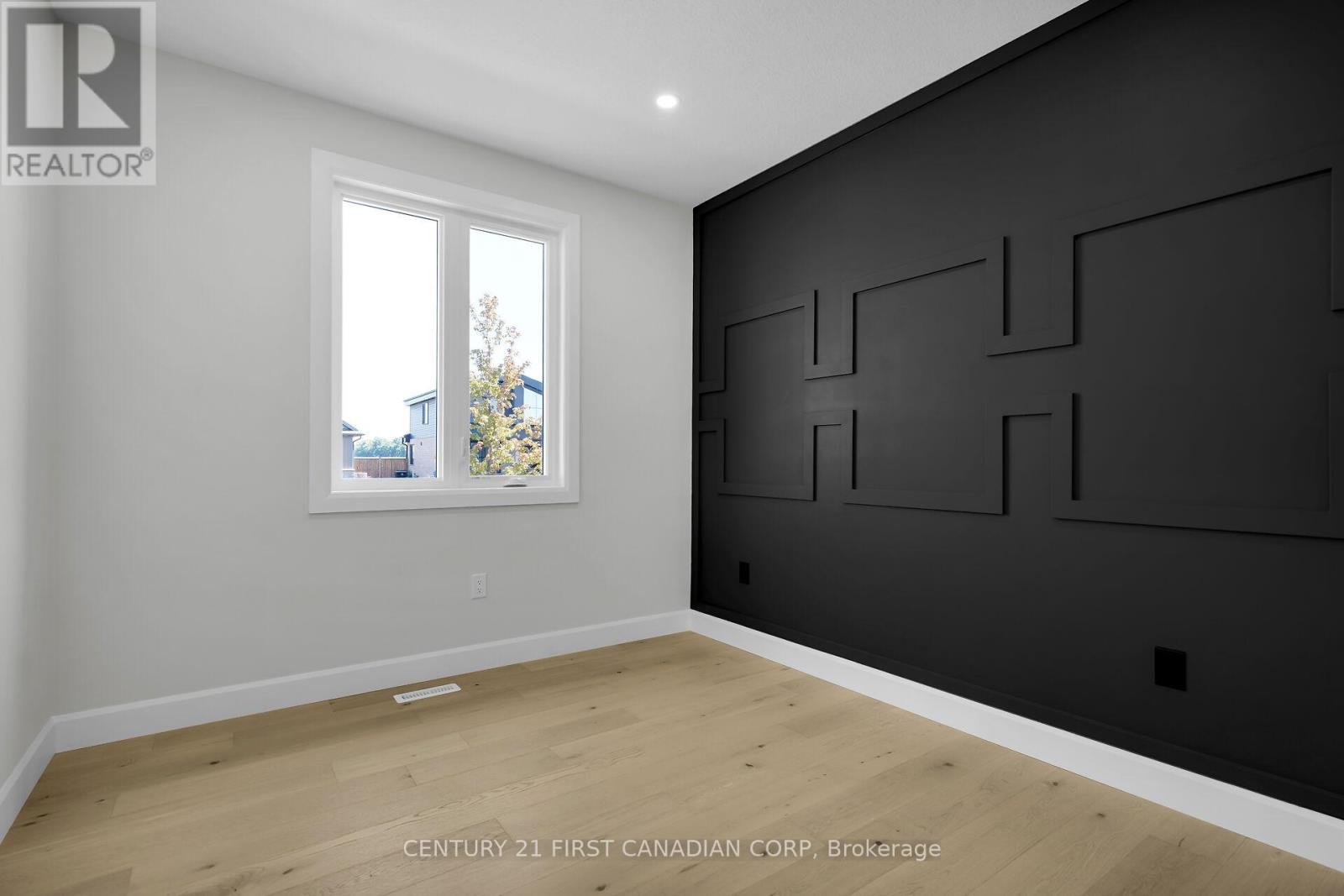 303 Nancy Street, Dutton/dunwich, Ontario  N0L 1J0 - Photo 28 - X12395142