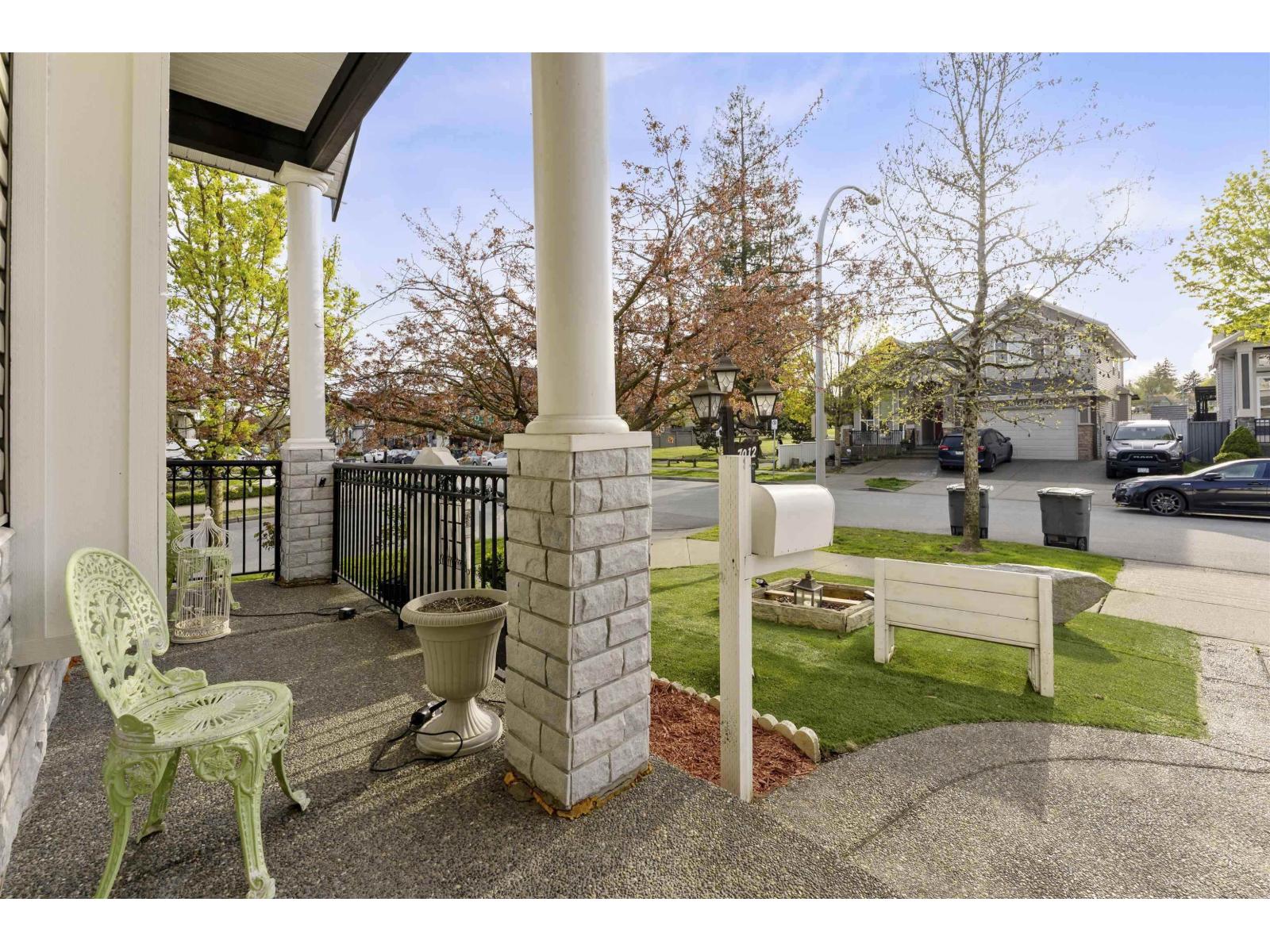 Property at 7012 149TH STREET image 4
