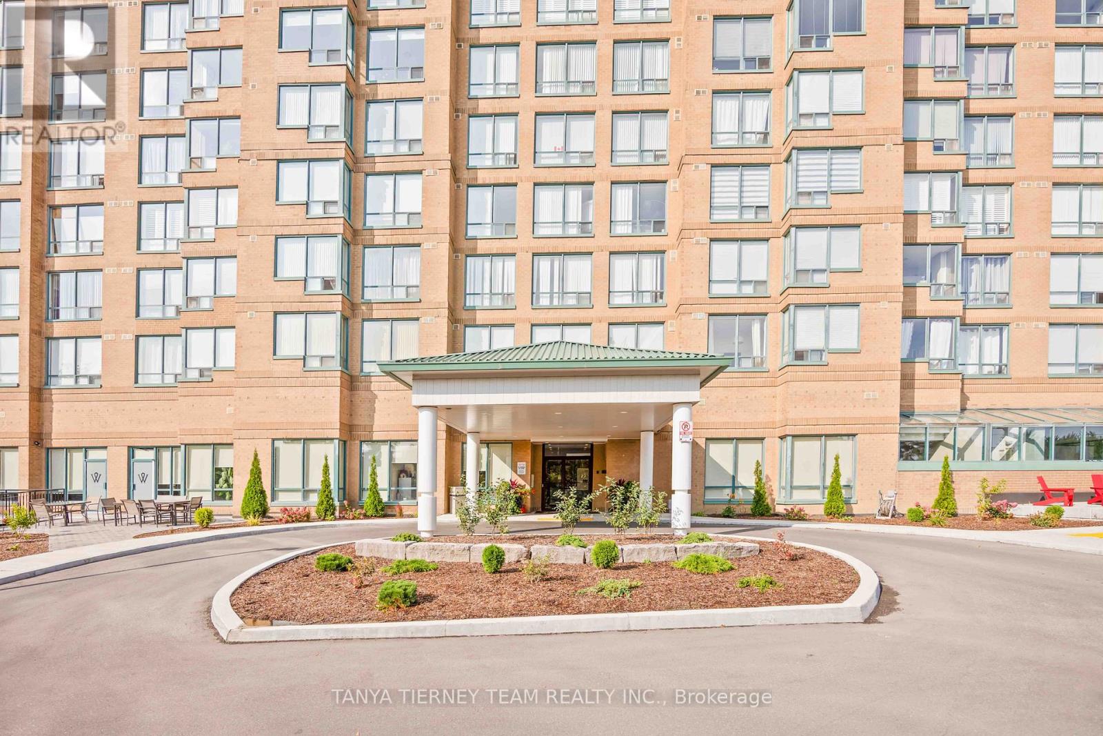 1206 - 711 Rossland Road E, Whitby (Pringle Creek), Ontario  L1N 8Z1 - Photo 4 - E12394964