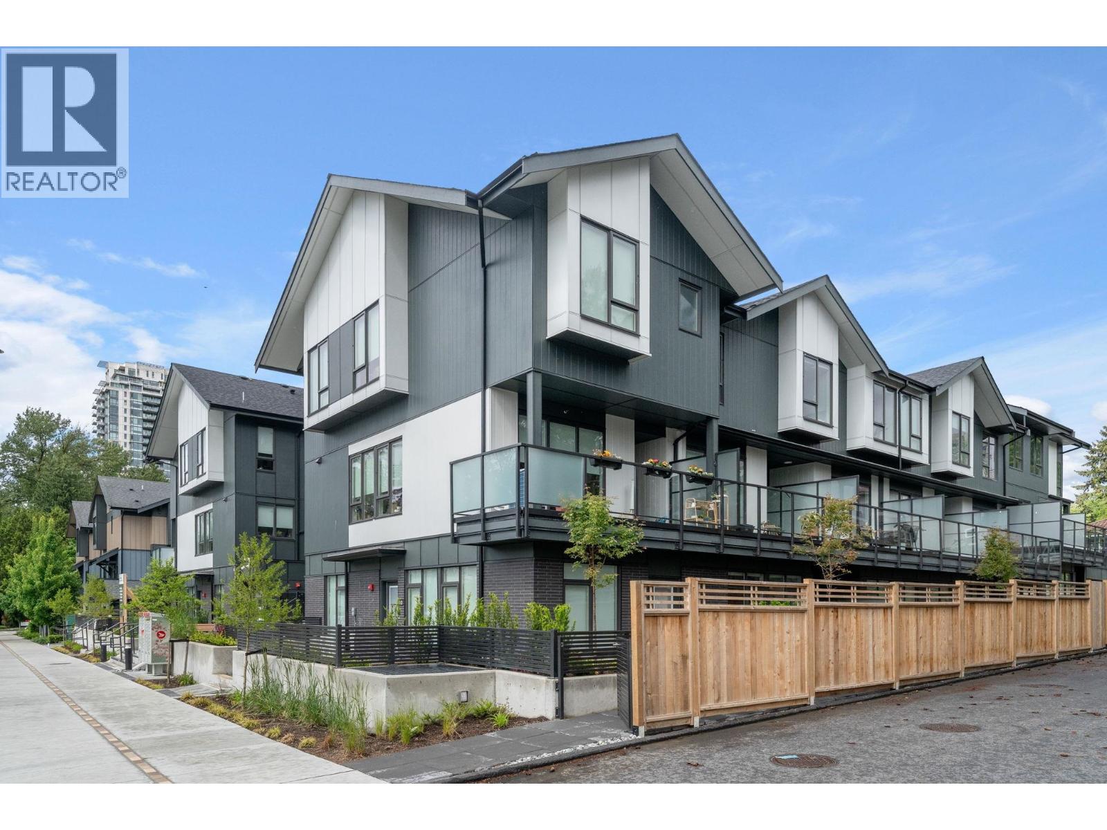 107 7161 17th Avenue, Burnaby, British Columbia  V3N 1K8 - Photo 15 - R3025007