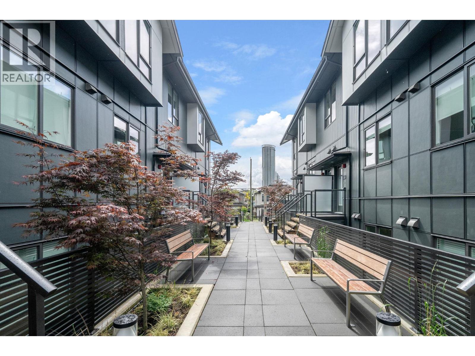 107 7161 17th Avenue, Burnaby, British Columbia  V3N 1K8 - Photo 17 - R3025007