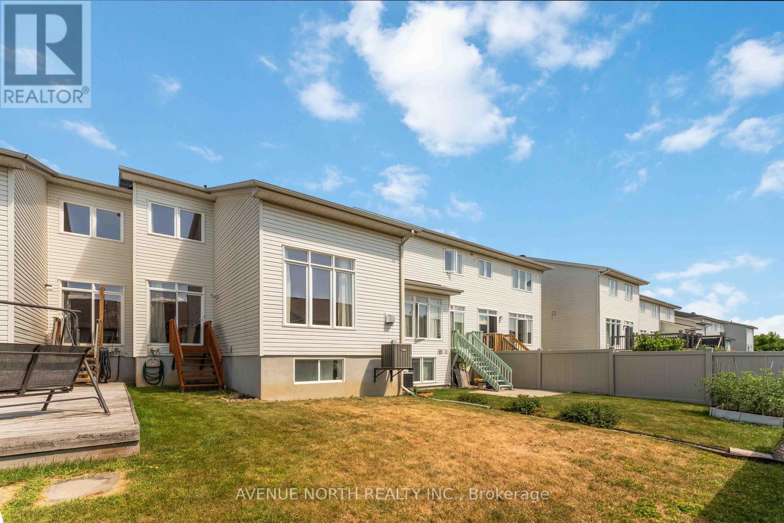241 Waymark Crescent, Ottawa, Ontario  K2M 0A6 - Photo 28 - X12395014