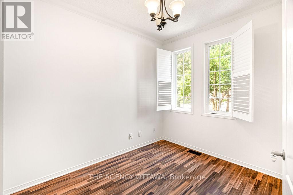 70 Appledale Drive, Ottawa, Ontario  K2J 4W6 - Photo 17 - X12395047