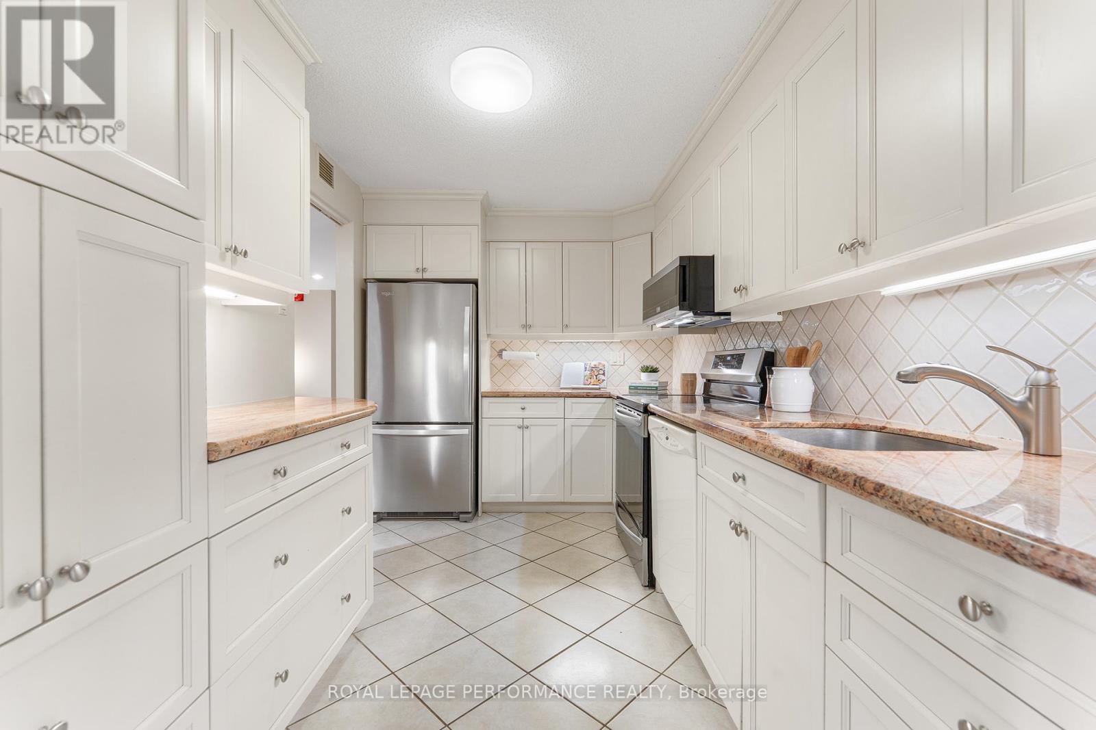 104 - 310 Crichton Street, Ottawa, Ontario  K1M 1W5 - Photo 10 - X12395057