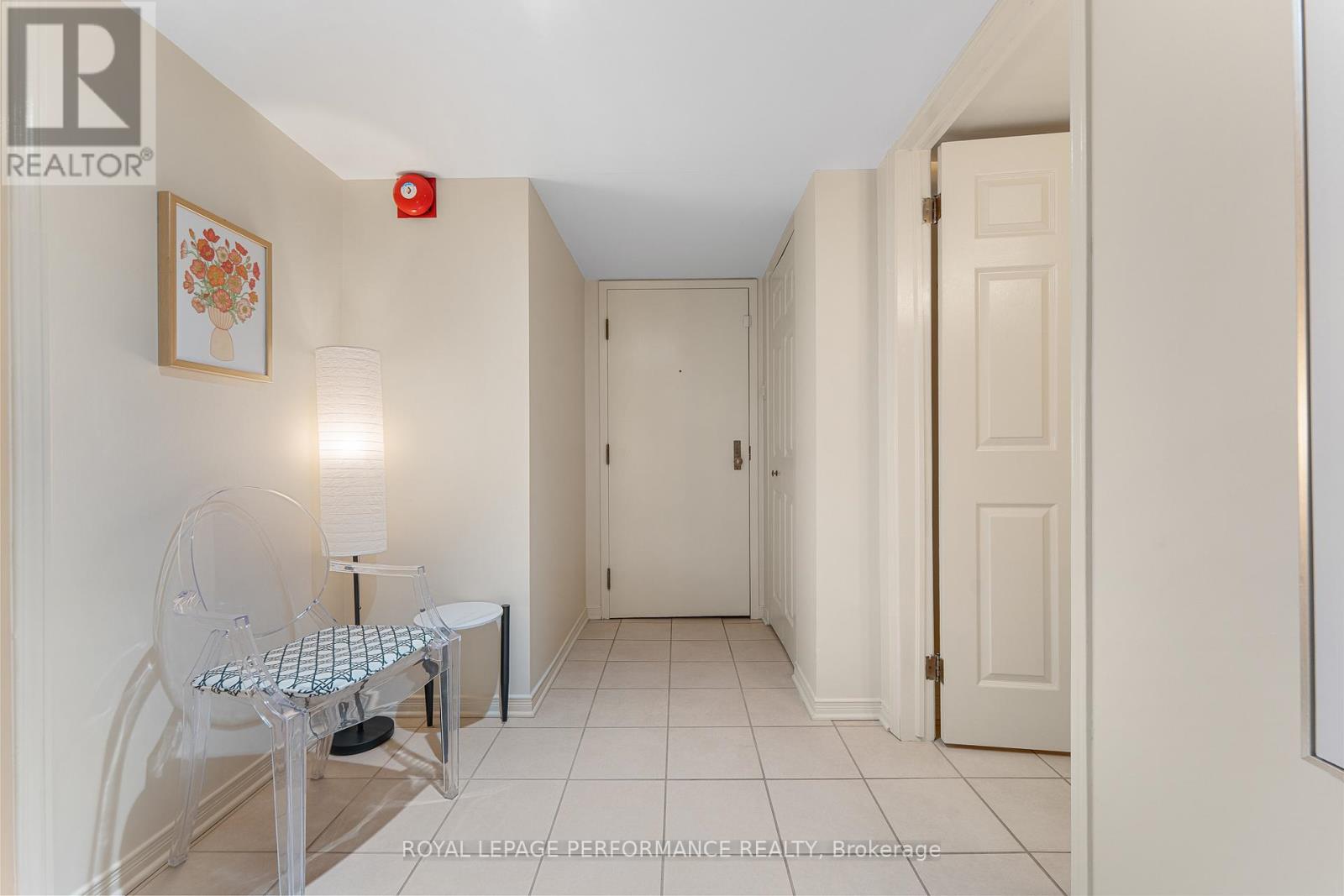 104 - 310 Crichton Street, Ottawa, Ontario  K1M 1W5 - Photo 4 - X12395057