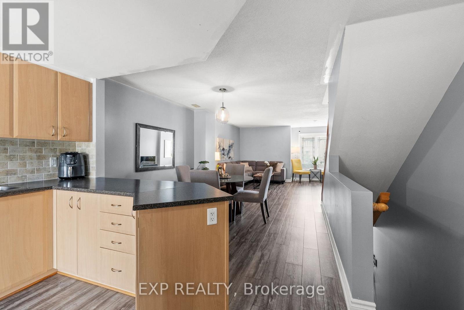 22 - 588-B Chapman Mills Drive, Ottawa, Ontario  K2J 3V2 - Photo 8 - X12395110