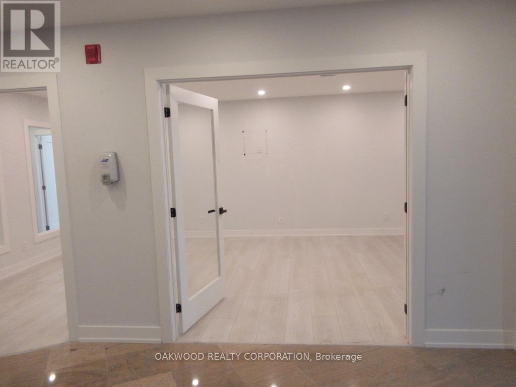 Tb 300 - 8000 Jane Street, Vaughan, Ontario  L4K 5B8 - Photo 13 - N12394935
