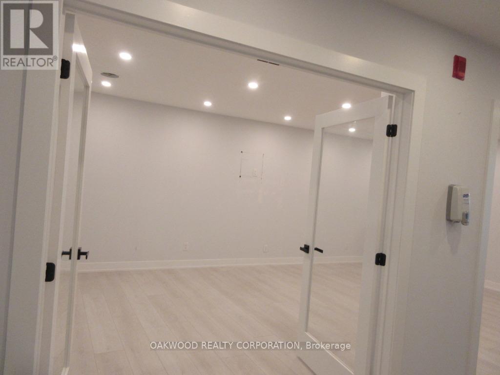 Tb 300 - 8000 Jane Street, Vaughan, Ontario  L4K 5B8 - Photo 14 - N12394935
