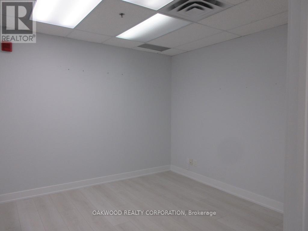 Tb 300 - 8000 Jane Street, Vaughan, Ontario  L4K 5B8 - Photo 5 - N12394935