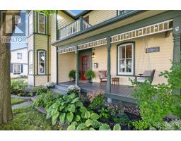 221 Prospect Street, Newmarket (Central Newmarket), Ca