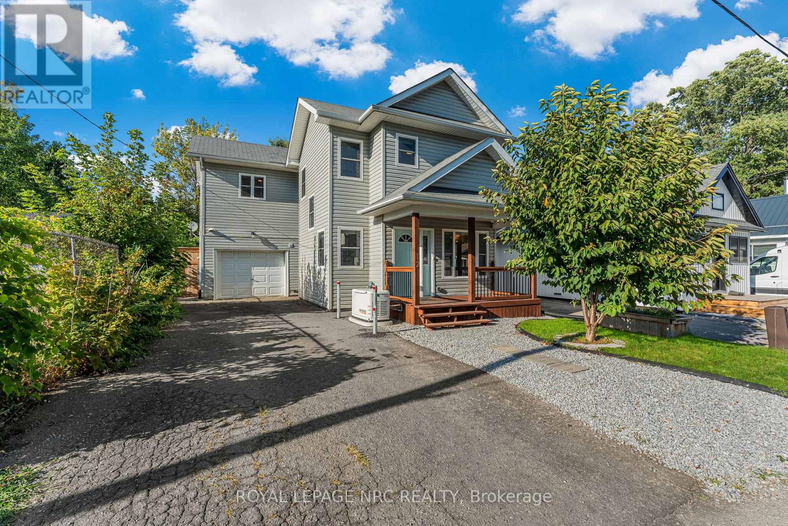 12 Lincoln Road E, Fort Erie, Ontario  L0S 1B0 - Photo 2 - X12395099