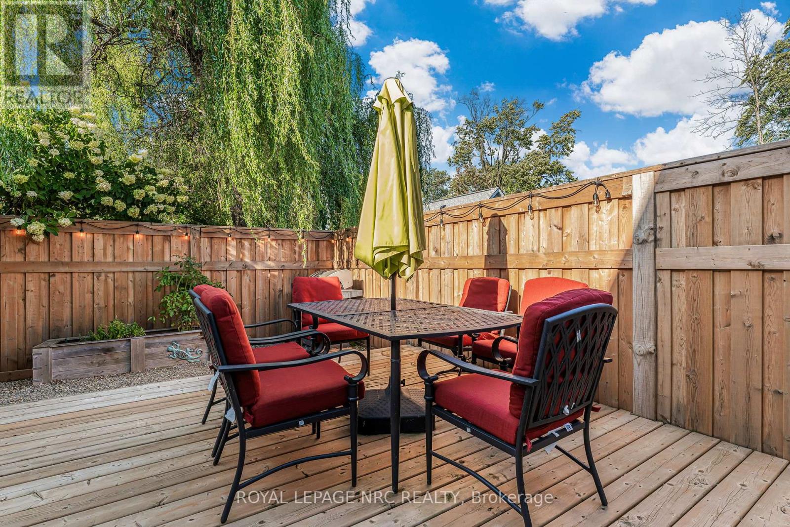 12 Lincoln Road E, Fort Erie, Ontario  L0S 1B0 - Photo 37 - X12395099