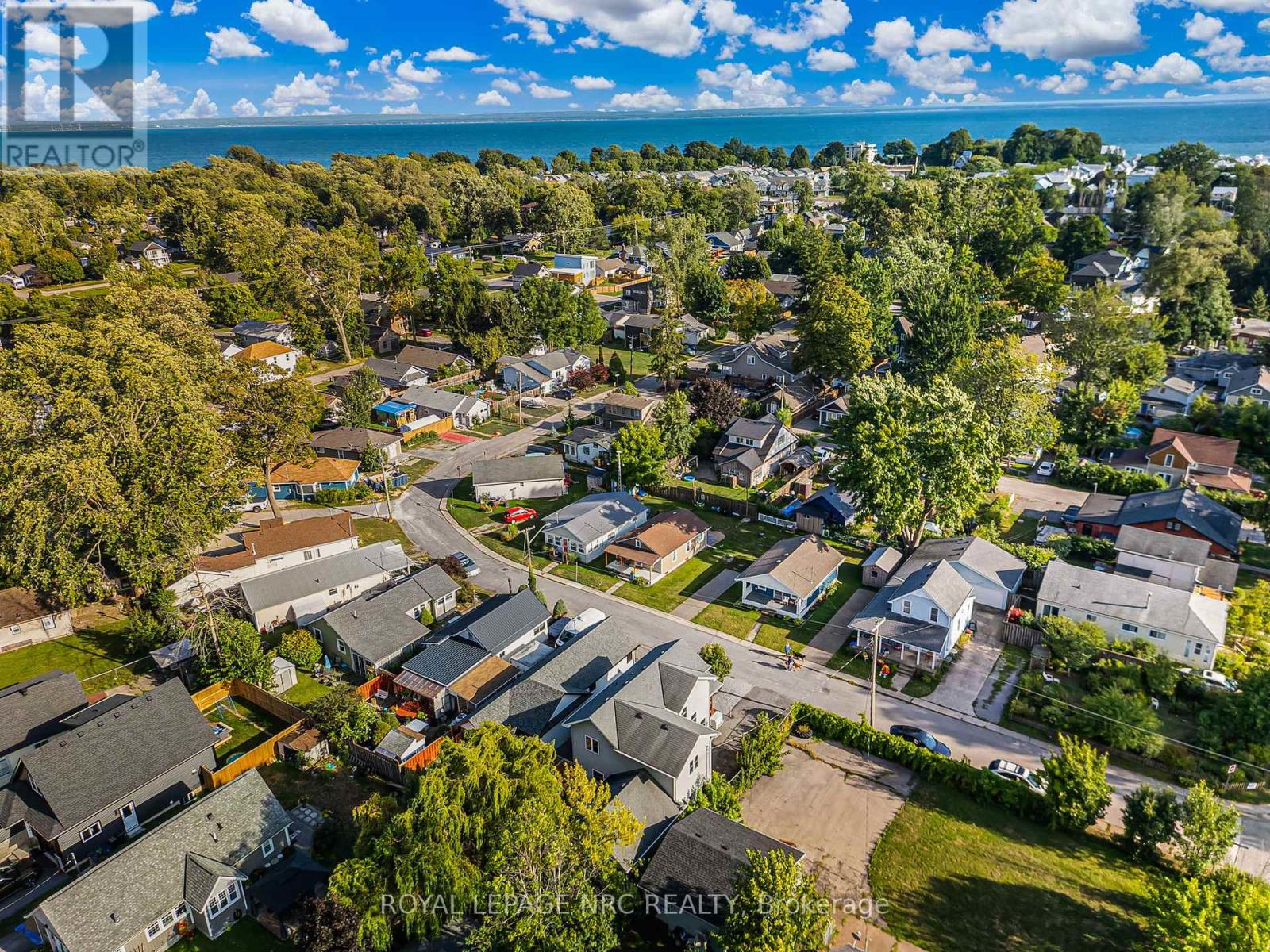 12 Lincoln Road E, Fort Erie, Ontario  L0S 1B0 - Photo 42 - X12395099