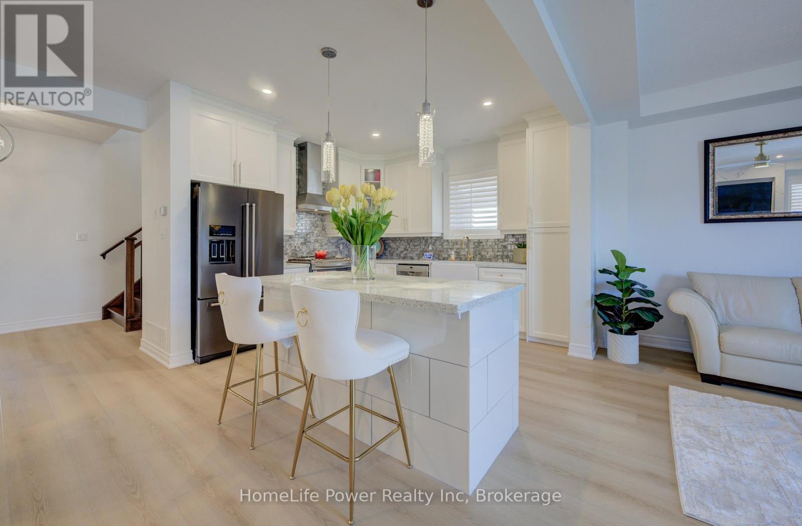 113 Dallan Drive, Guelph, Ontario N1L 0N3 - Photo 11 - X12395131