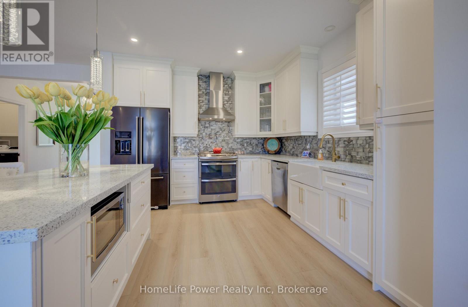 113 Dallan Drive, Guelph, Ontario N1L 0N3 - Photo 13 - X12395131