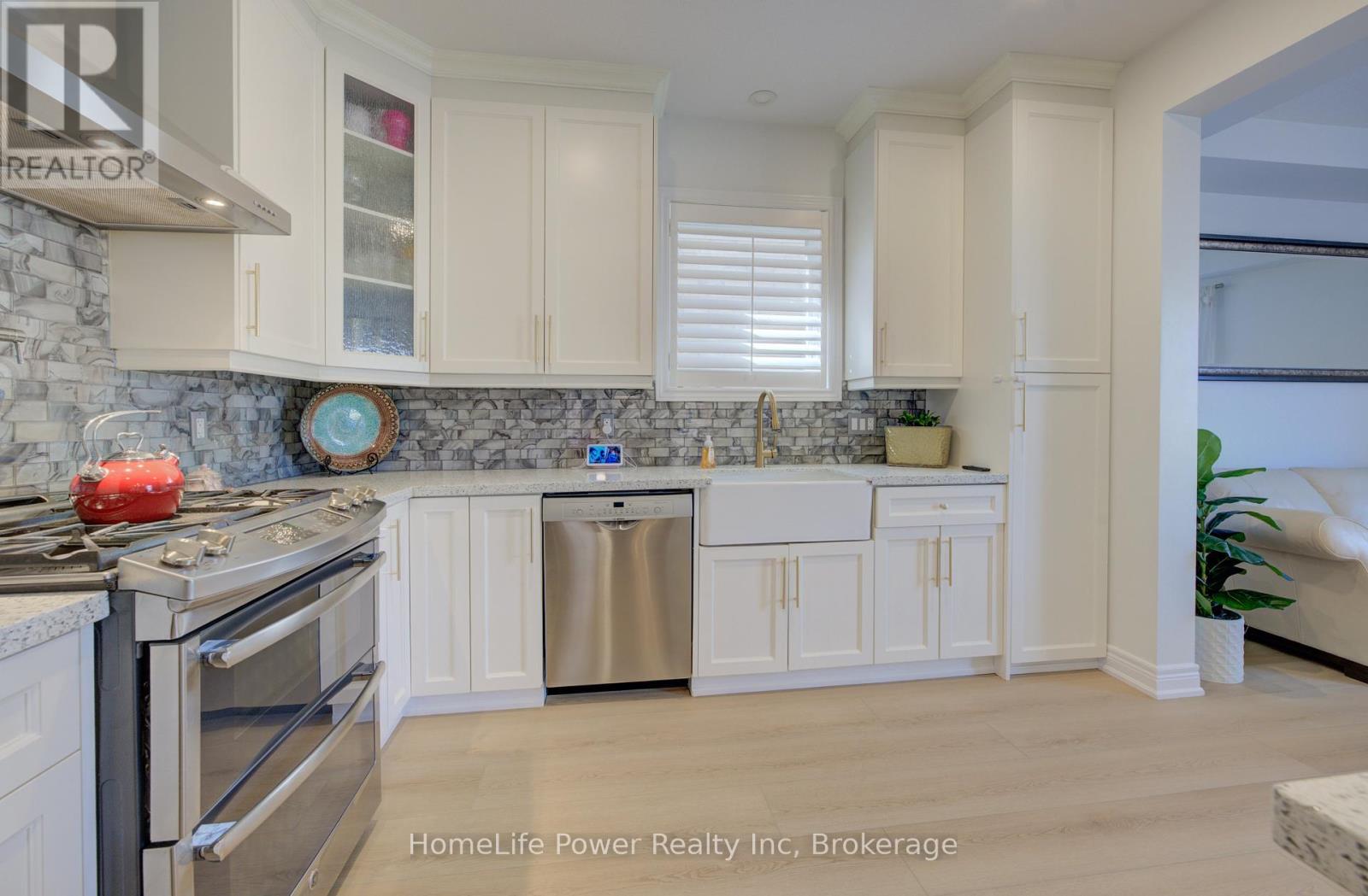 113 Dallan Drive, Guelph, Ontario N1L 0N3 - Photo 15 - X12395131